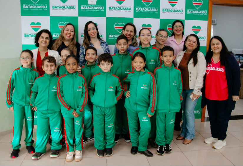 Rede-Municipal-de-Ensino-recebe-mais-de-21-mil-pecas-de-uniformes-escolares-em-Bataguassu