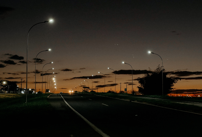 Entrada-de-Bataguassu-recebe-nova-iluminacao-solar-apos-furtos-recorrentes-de-fios-de-cobre