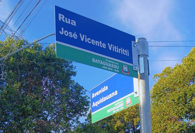 Novas-placas-de-identificacao-reforcam-sinalizacao-em-vias-paralelas-a-Rua-Jose-Vicente-Vitiritti