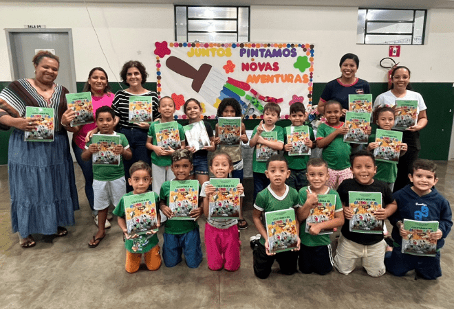 Mais-de-660-estudantes-da-REME-recebem-livros-da-Coletanea-MS-Alfabetiza