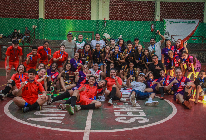 Futsal-feminino-reune-equipes-da-regiao-e-movimenta-Ginasio-Central